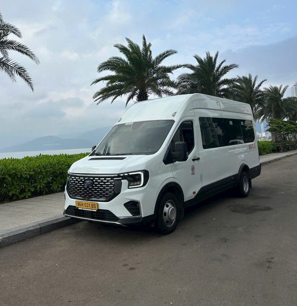 Xe 16 chỗ