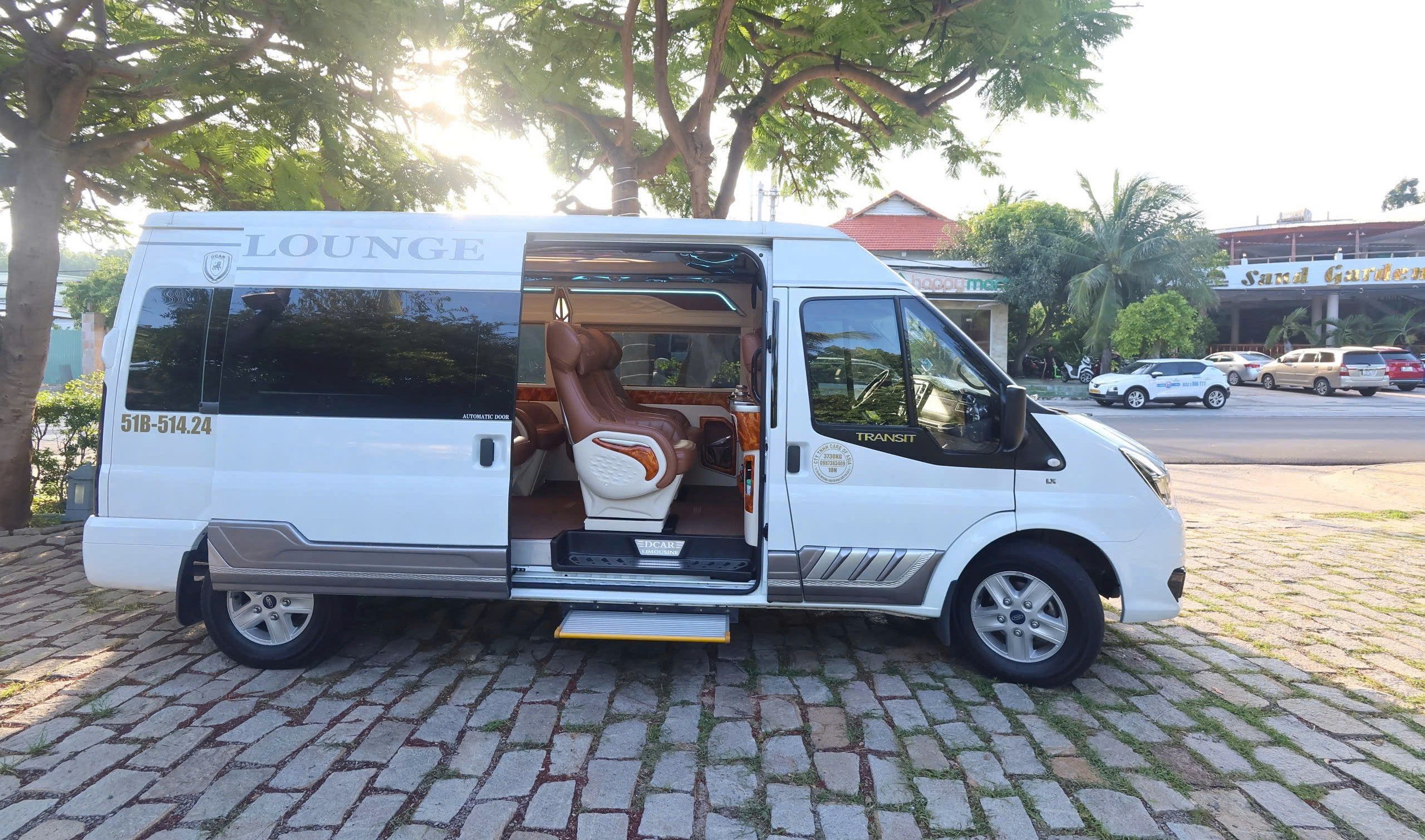 Xe tour du lịch Dragon Travel